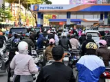 Asian governments roll out 4-day weeks, WFH to solve fuel crisis caused by war